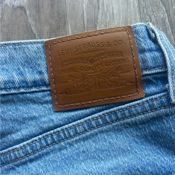 Levi’s Size 28 70’s High Slim Straight Jeans - Picture 3 of 7